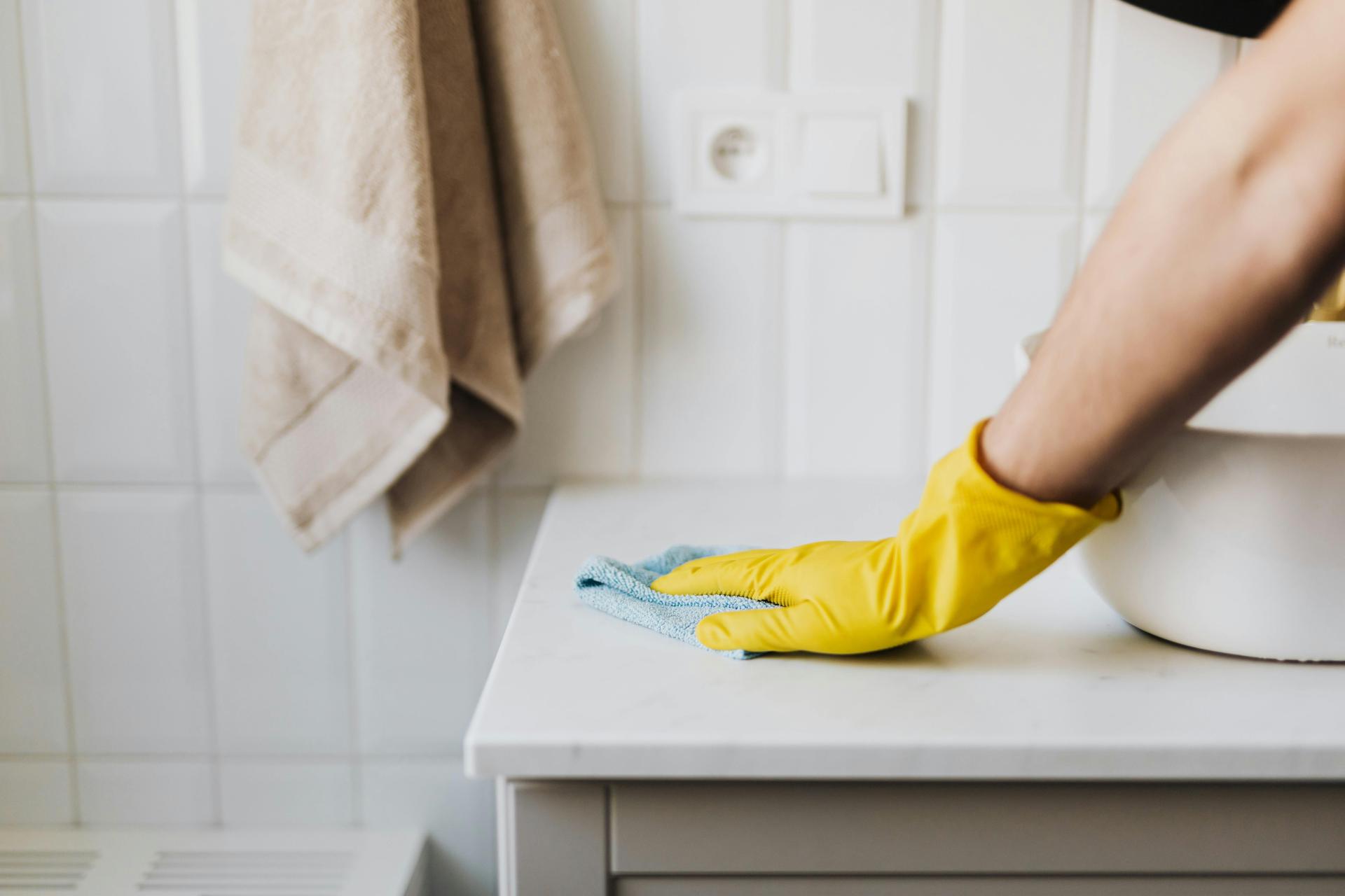 Giúp việc giờ - Indoor, Outdoor, Office Cleaning service